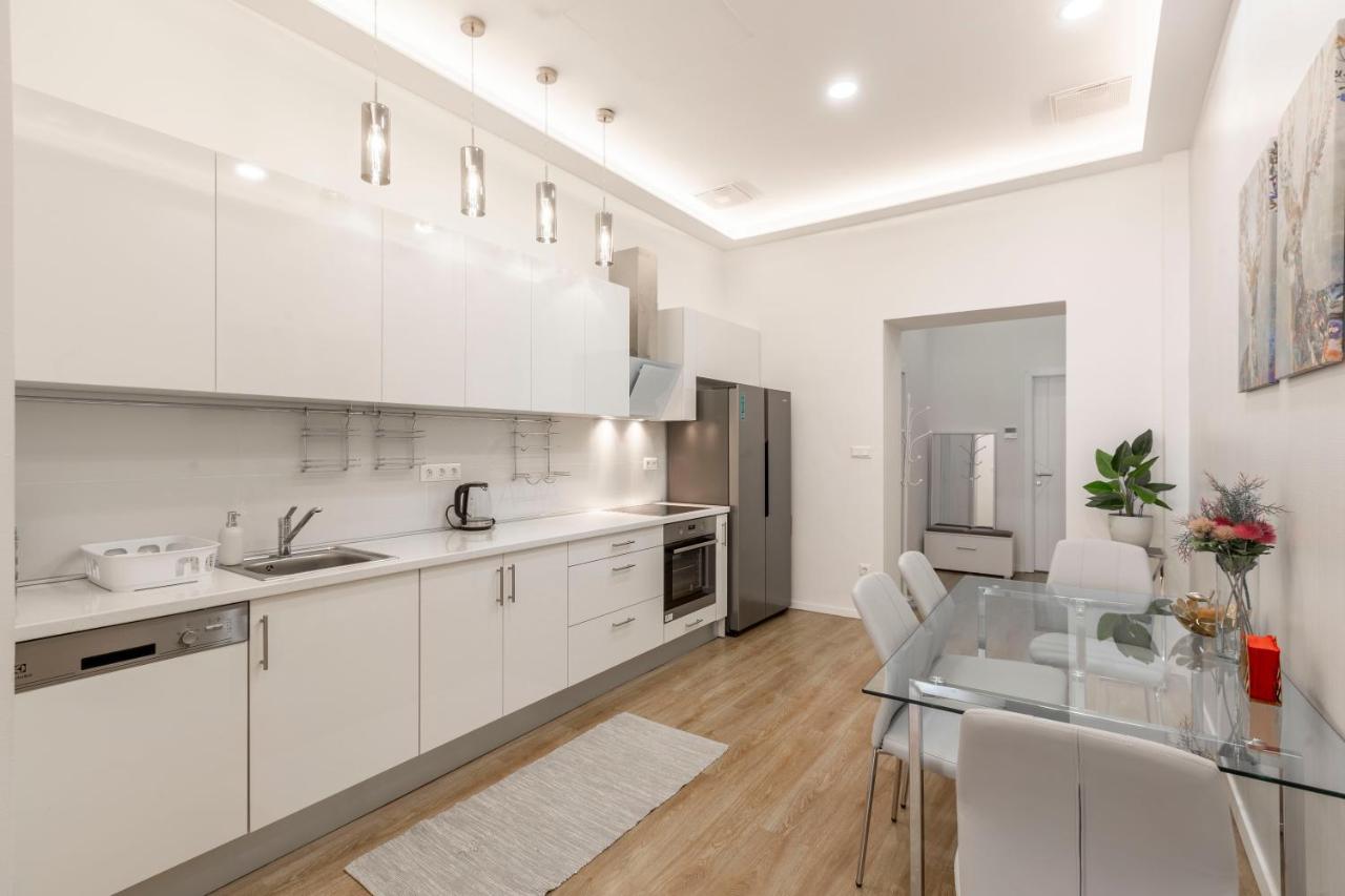 Exclusive Csengery Residence In The Heart Of Budapesta Exterior foto