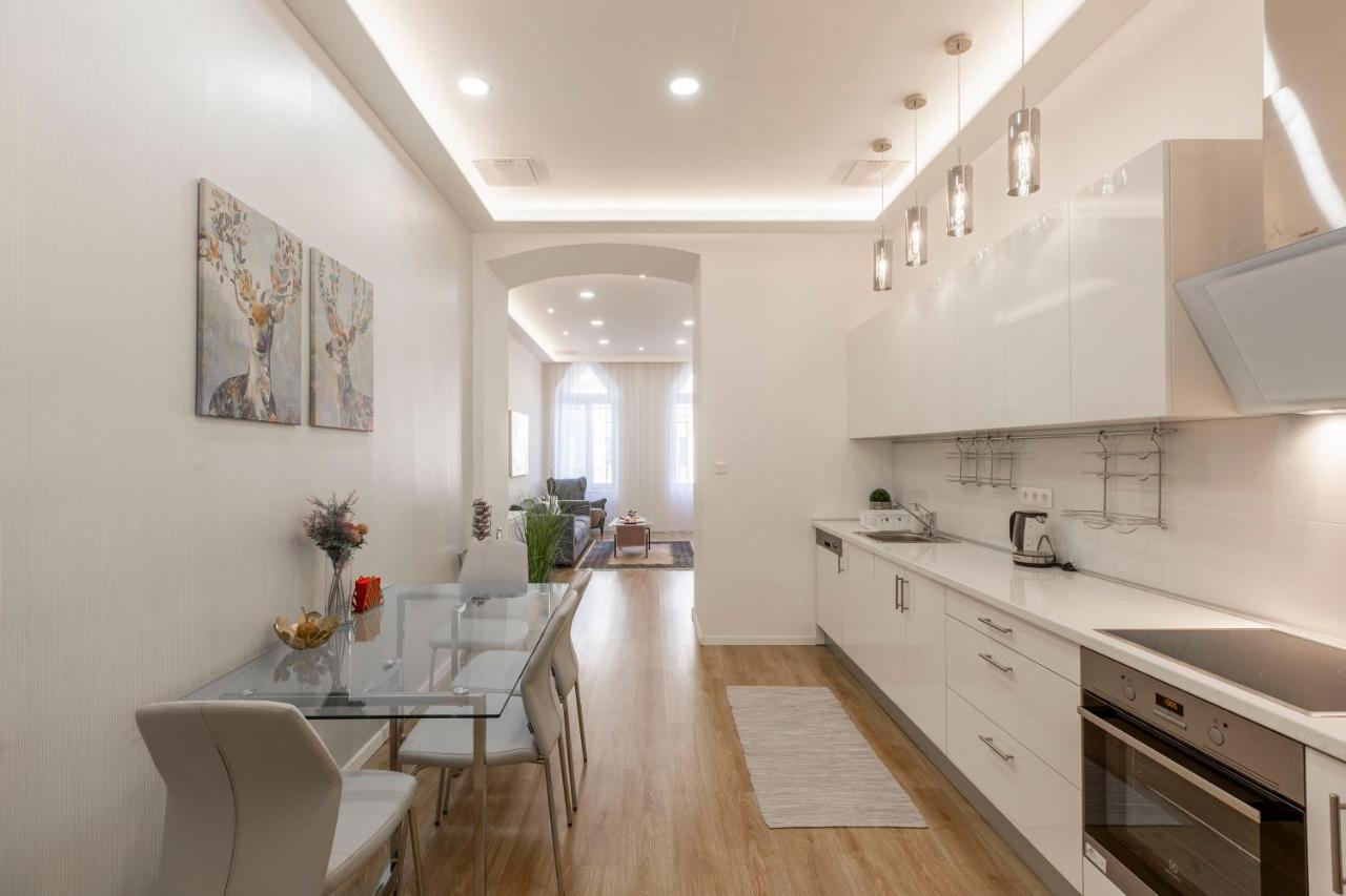 Exclusive Csengery Residence In The Heart Of Budapesta Exterior foto